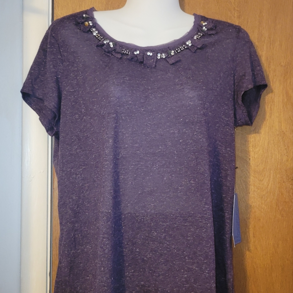 Simply vera wang tee